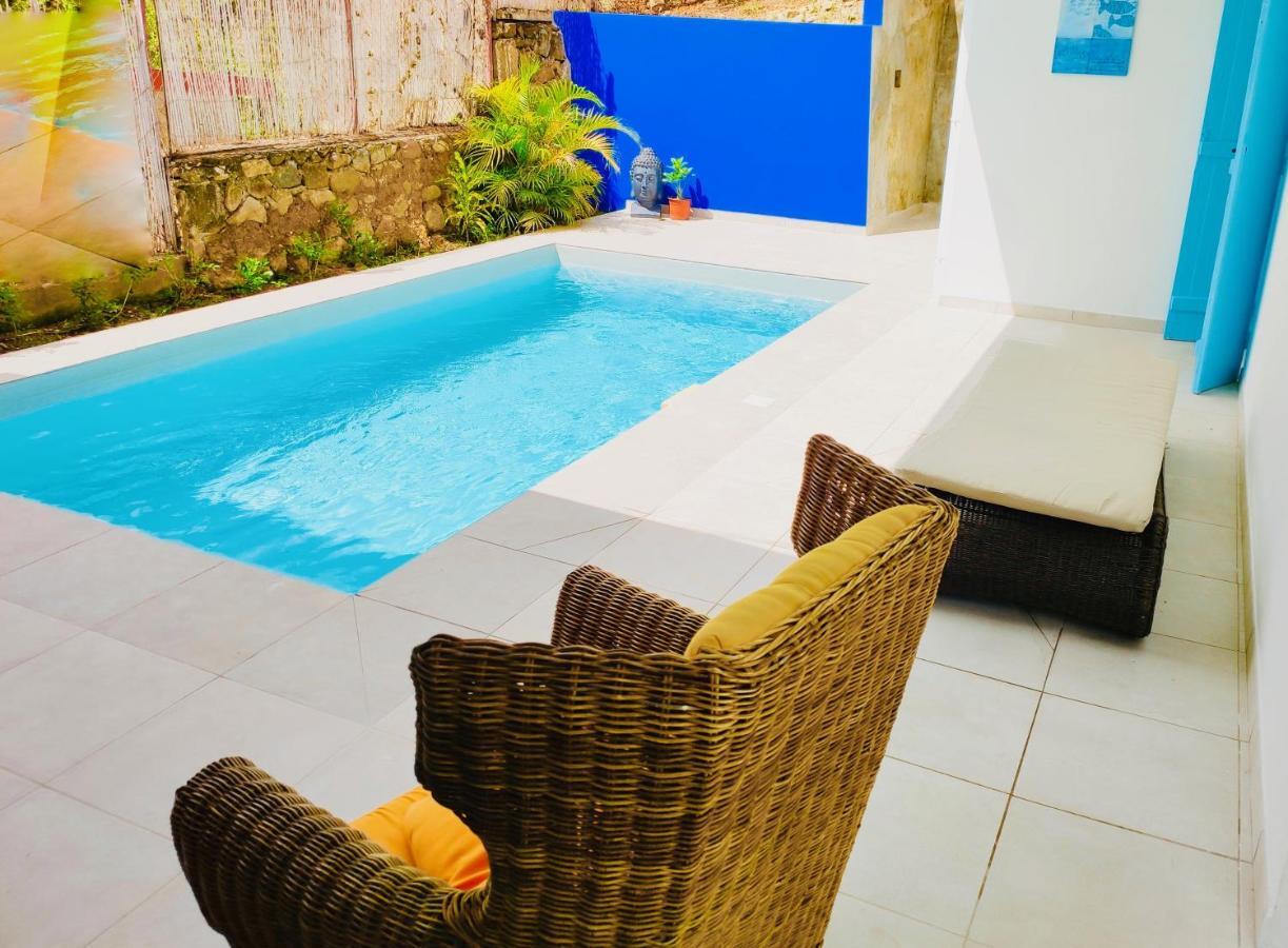 Location Maison Bleue Avec Piscine Privative Au Carbet Martinique Ле-Карбе Экстерьер фото