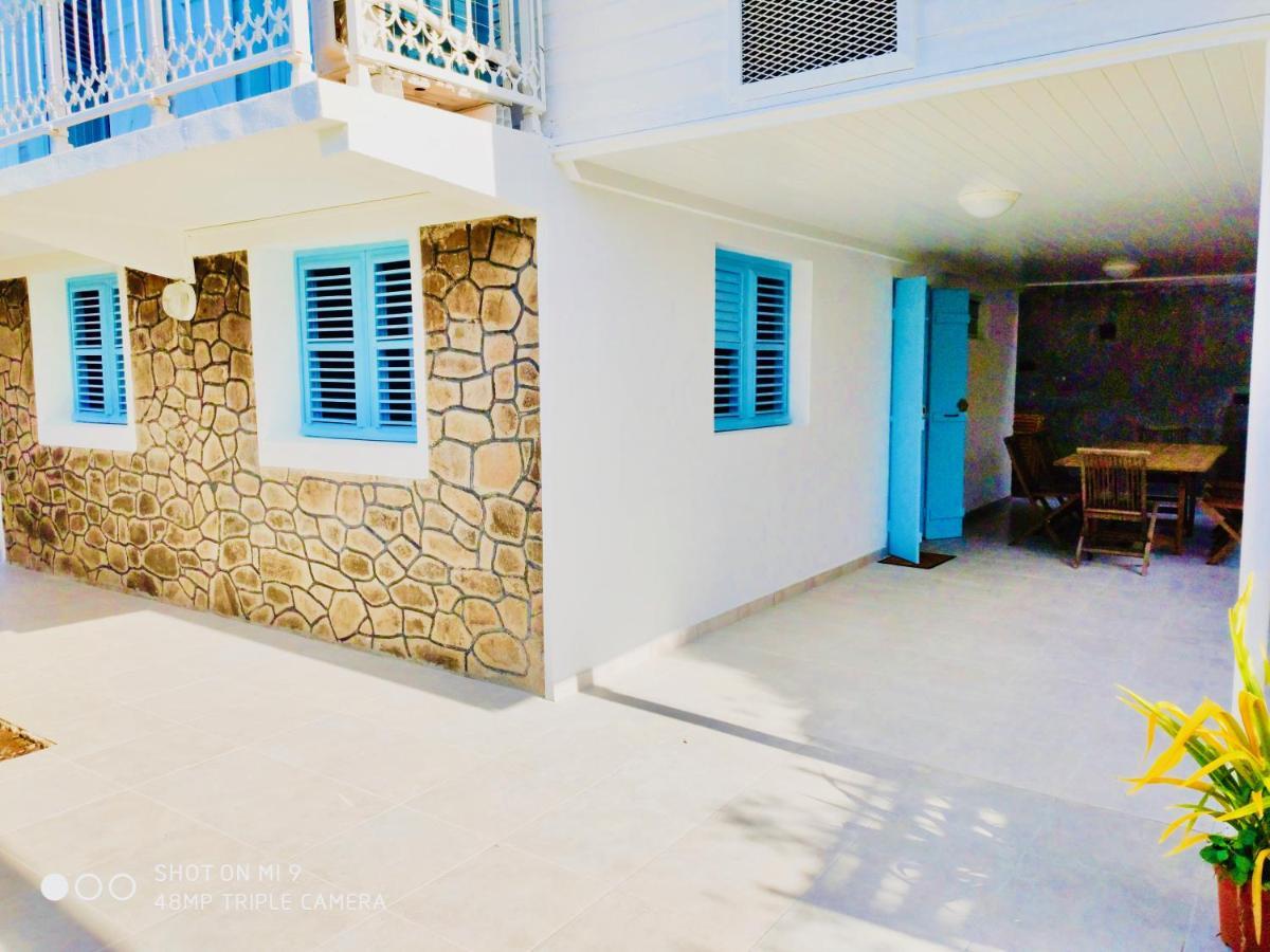 Location Maison Bleue Avec Piscine Privative Au Carbet Martinique Ле-Карбе Экстерьер фото